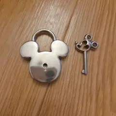 ミッキーマウス 南京錠