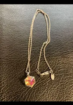 BLESS 幾何学的デザイン ネックレス