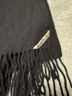 Acne Studios 《アクネストゥディオス》ブラック大判マフラー ストール