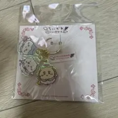ちいかわ　てんしあくま　てんしなアクリルチャーム　新品　ハチワレ
