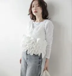 期間限定　AMELY ボリュームフリル　ニット　ビスチェのサムネイル