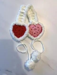 ハンドメイド　イヤーマフ　ハート型耳あて 赤とピンク