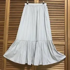 組曲美品ライトグレー　ロングスカートM