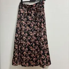 Bou Jeloud タグ付き　新品未使用　花柄フレアスカート リボン付きのサムネイル