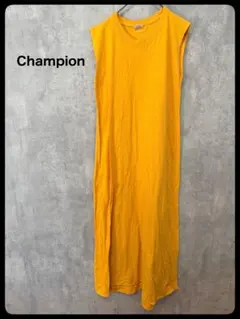 # Champion チャンピオン　ノースリーブ イエローロングワンピース