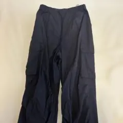 GU ジーユー パラシュートカーゴパンツ ナイロンパンツ ブラック 黒色