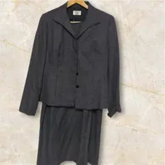 Aylesbury ダークグレー ワンピーススーツ