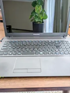 大容量1TB iiyama ノートパソコン Windows10 Core i5のサムネイル