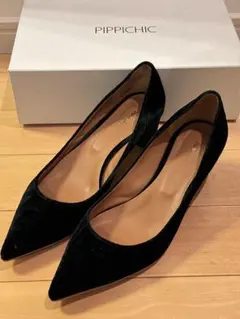 【送料込・短時間一度のみの使用】PIPPICHIC グリーンベルベットパンプス