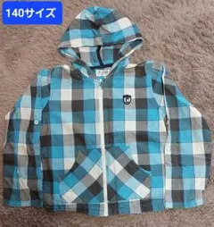 フード付きパーカー 140サイズ