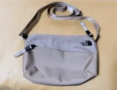 斜め掛けバッグ