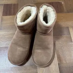 UGG Australia ムートンブーツ チェスナット　箱なしのサムネイル