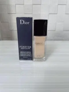 Dior FOREVER SKIN GLOW 1N リキッドファンデーション