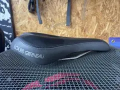 LOUIS GARNEAU ルイガノ 自転車用サドルのサムネイル