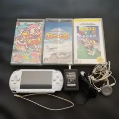 SONY PSP 本体　PSPソフト３本　アダプター　イヤホン付き　 1000