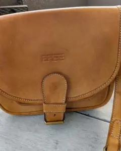 良品 BREE 本革 ライトブラウン レザー ショルダーバッグ　美品のサムネイル