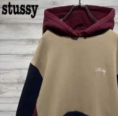 ステューシー☆ワンポイント刺繍ロゴ　人気デザイン　パーカー