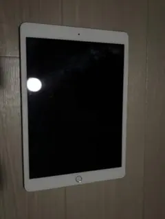 iPad 第7世代 シルバー32GB WiFiモデル