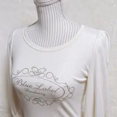 バーバリーブルーレーベル　シルバーラメロゴ　パフスリーブ　ホワイト系　Tシャツ