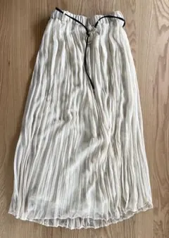 《新品》ZARA レディースロングスカート　白　サイズXS