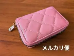 お札も入るカードケース