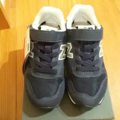 ニューバランス１７．５【新品未使用】　ＹＶ３７３ネイビー