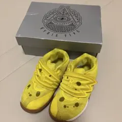 NIKE、カイリー5 GS、スポンジボブ、23.5センチ - メルカリ