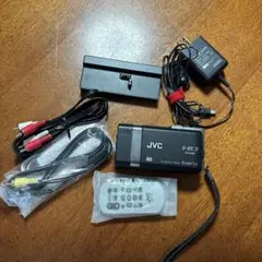【動作確認済】JVC ビデオカメラ　エブリオ　GZ-E780S 本体セット JVCケンウッド エブリオ GZ-E780-W ビデオカメラ【ケース付き】 - メルカリ