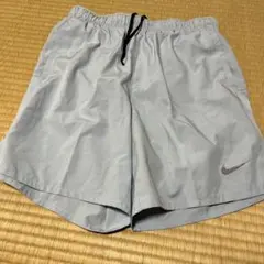 Nike Dri-FIT ライトブルー ショートパンツ S