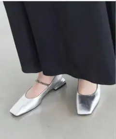 TAEKO HIGASHIHARA レザースクエアメリージェーンフラットのサムネイル
