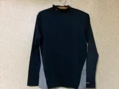 93167 アンダーアーマー　ハイネック長袖カットソー　紺ｘグレー
