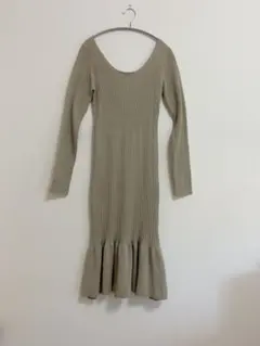 Royal Party ロイヤルパーティー　リブ　ベージュ 長袖ニットワンピース