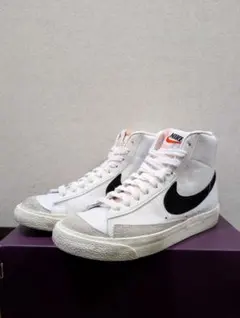 ナイキ ブレーザー MID '77 ビンテージ ホワイト/ブラック