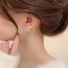 ゴールド×ターコイズブルーがカワイイ！フープピアス