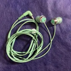 Item thumbnail for item 79f9235e-927b-4ba6-9187-02d3bc37cec8