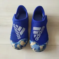 adidas メッシュサンダル 青×カモフラージュ