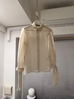 ZARA クリーム色 シースルー長袖シャツ