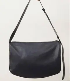 スワローマチショルダーバッグ《本革/軽量》　イアパピヨネ