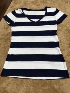 ブランドTommy Hilfiger ストライプ Vネック Tシャツ