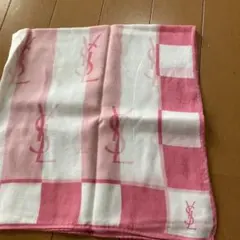 YSL ピンクとホワイト チェック柄 ハンカチ