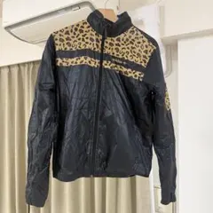 マウンテンパーカー