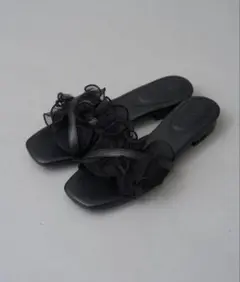 【完売品】フリルフラットサンダル