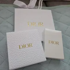 Christian Dior ディオール バースデイ コフレ ロゴブローチ＋香水