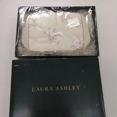 新品タグ付き　LAURA ASHLEYランジェリーバック