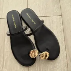 【美品】Oriental Traffic メタルモチーフフラットサンダル