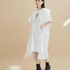 未着用　アダムエロペ　フーディーベストポンチョ　ホワイト　白　ナイロン　撥水