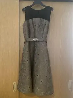 ラメ　花柄刺繍ドレス　ワンピース