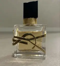 イヴサンローラン リブレ オーデパルファム 30ml 香水　LIBRE