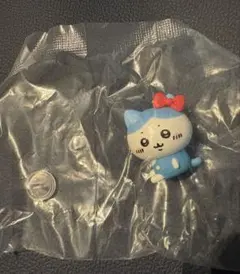 ちいかわ×サンリオ　なりきりフィギュア　ハチワレ