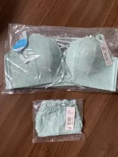 エメフィール　超盛ブラ　ノンワイヤー